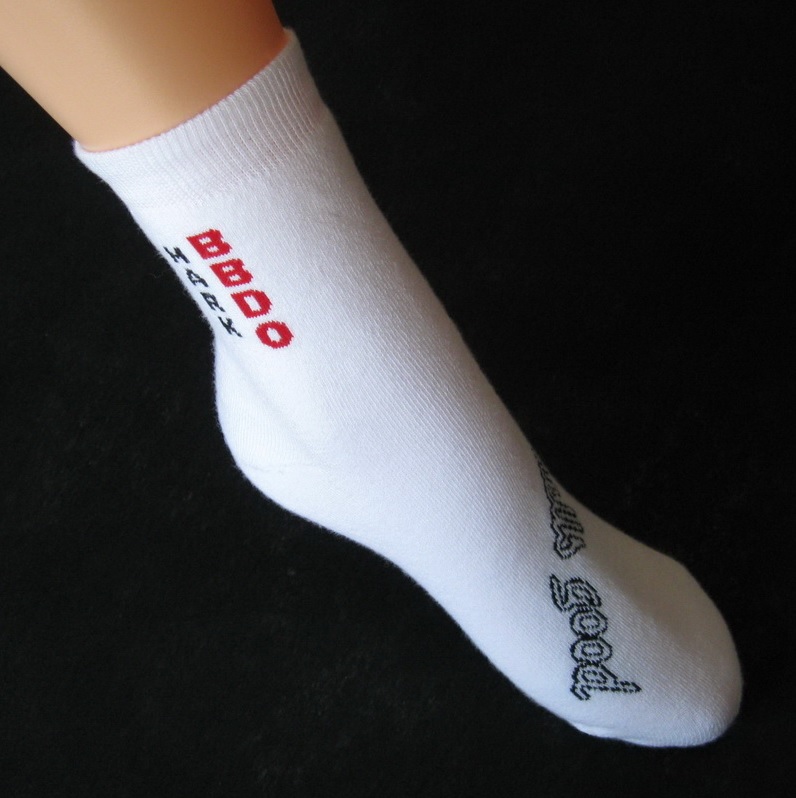 Zakázková výroba ponožek - bílé ponožky s nápisy